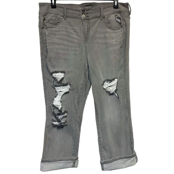 Torrid Gray Super Soft Distressed Crop Jegging Jean Size 18 - Picture 4 of 12